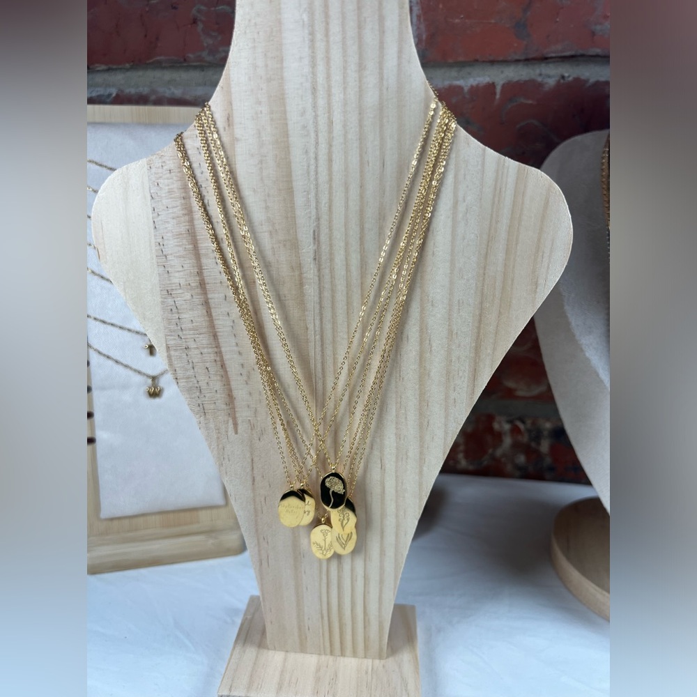 Birth Flower Necklace Gold plated 18k over Stainless Steel